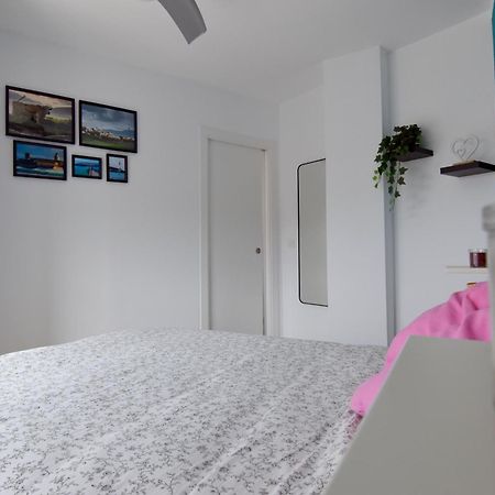 Complete Apartment In Tarifa Center Buitenkant foto